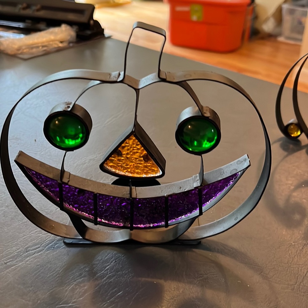 Metal pumpkin candle holder